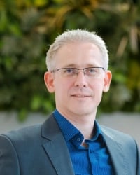 Portrait-Benjamin-Rodewald-1-1