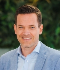 Philipp-Schrader-Zuschnitt-Website-1 Philipp-Schrader-Zuschnitt-Website-1